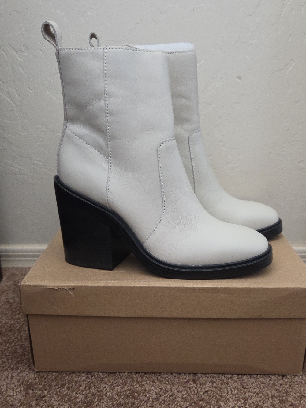 Steve Madden Lina Leather Booties